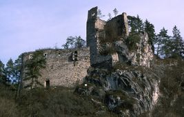 Eibenstein II. Ansicht der Burg von W (1999) - © Thomas Zoder