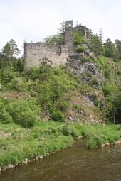 Eibenstein II. Ansicht der Burg von NW (2008) - © Gerhard Reichhalter