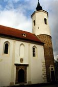 Fronsburg. Schlosskapelle und anschließender Rundturm (1999) - © Gerhard Reichhalter