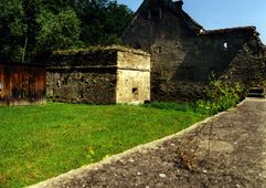 Greillenstein. Eckbastion der Außenbefestigung (1999) - © Gerhard Reichhalter