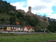 Kollmitz II. Ansicht der Burg von NW (2003) - © Gerhard Reichhalter