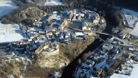 Krumau I. Luftbild von NW (2000) - © Gabriele Scharrer-Liška, VIAS