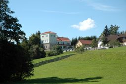 Richterhof. Ansicht des Sitzes von SO (2008) - © Thomas Kühtreiber