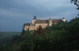 Rosenburg. Ansicht der Burg von N (1995) - © Thomas Zoder