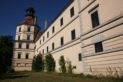 Schwarzenau II. S-Fassade des Schlosses von O (2008) - © Gerhard Reichhalter