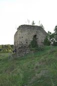 Weikertschlag. Der Bergfried der Vorburg von N (2007) - © Thomas Zoder